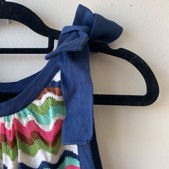 Mission knit chevron tank with navy bows - Picture 5 of 7